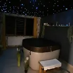 L'echappee Etoilee Et Son Jacuzzi Privatif Apartment
