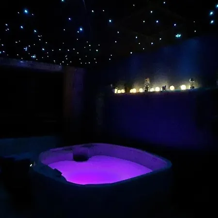 L'echappee Etoilee Et Son Jacuzzi Privatif Apartment Rombach-le-Franc
